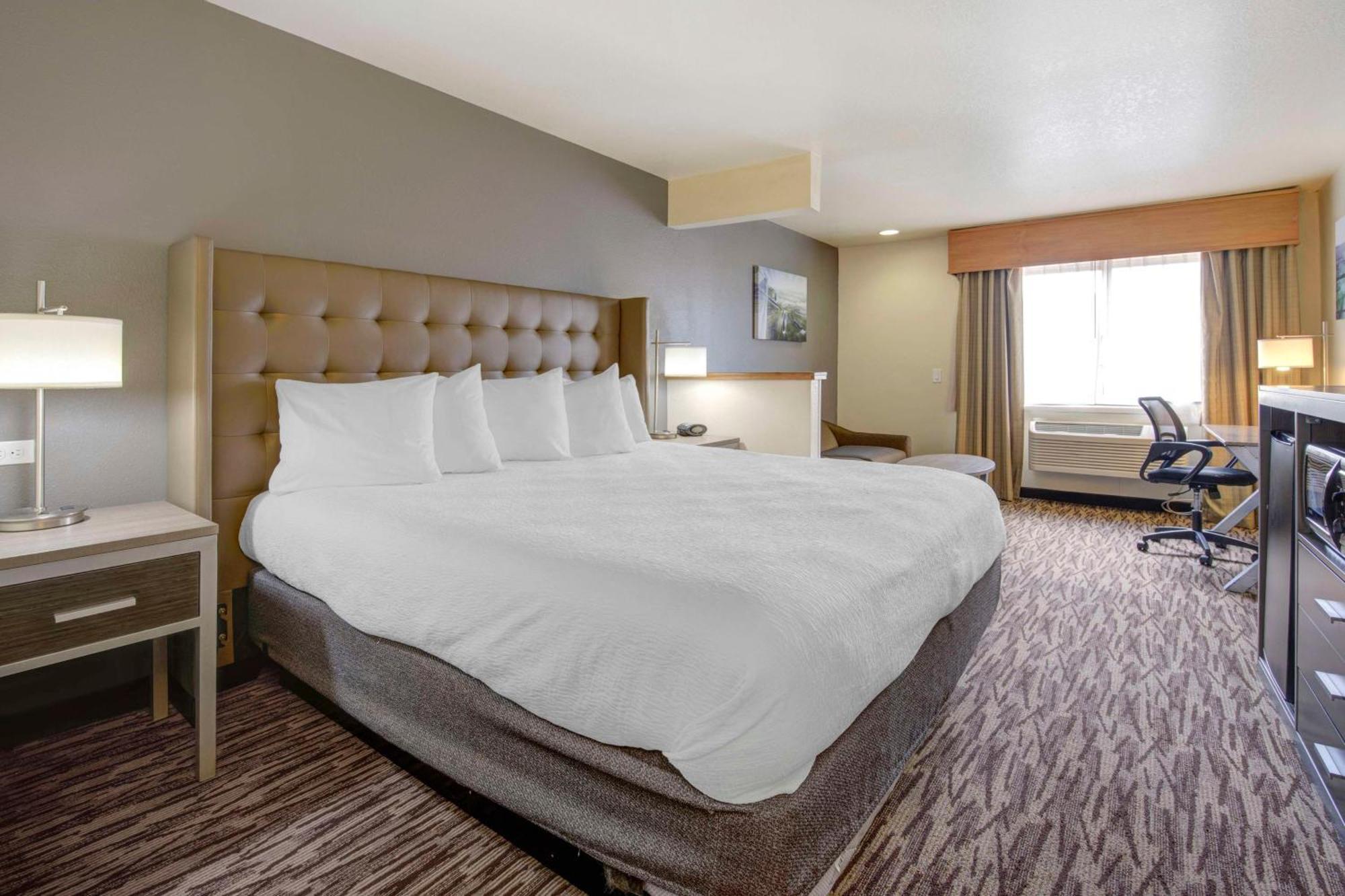 Best Western Plus Peppertree Airport Inn Airway Heights Exteriér fotografie